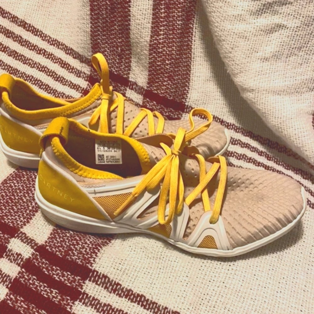 Adidas by Stella McCartney, sz6.5
